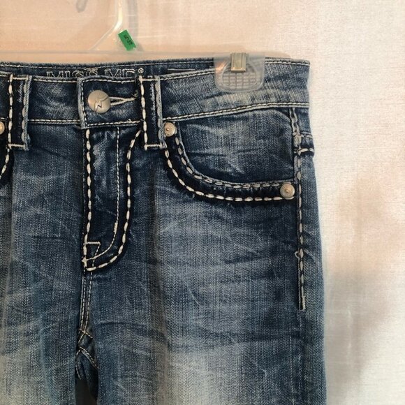 Miss Me Boyfriend  Bermuda Denim Med Wash Shorts Ladies 26 - Picture 6 of 14